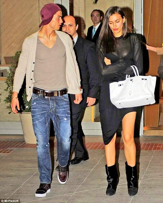 Ирина Шейк и Криштиану Роналдо Блогер Амели на сайте