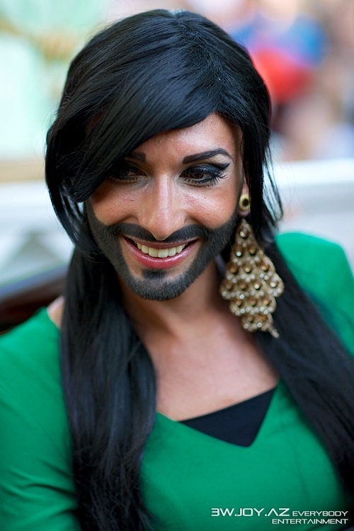 Belaruslar müsabiqədə transvestitin iştirakına görə “Eurovision”-u boykot edəcəklər Belaruslar müsabiqədə transvestitin iştirakına görə “Eurovision”-u boykot edəcəklər