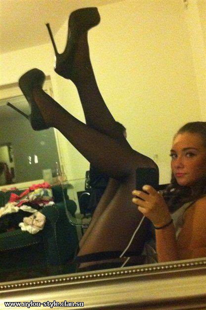 Teen Stockings Selfie