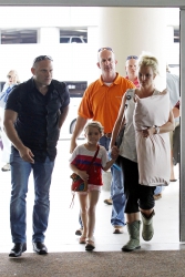 Britney-Spears-At-Louis-Armstrong-Airport-In-New-Orleans%2C-June-2-2013-71duj212nd.jpg
