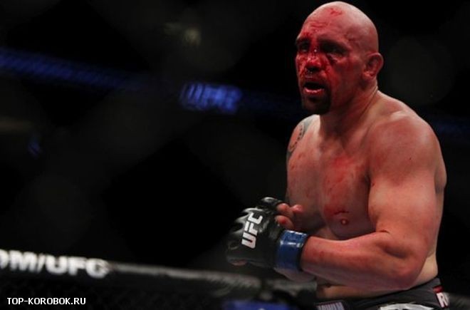 Ufc 131 dos santos vs carwin