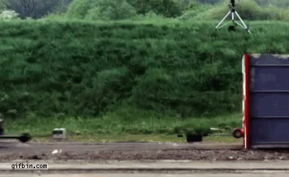 1319215935_ford_focus_crash_test_at_120mph.gif