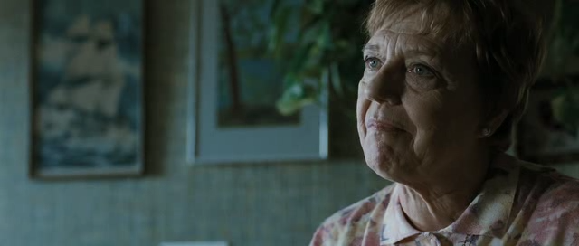 The Girl With The Dragon Tattoo 2009 BDRip.mp4_snapshot_00.59.34_[2012.02.09_15.33.36].png