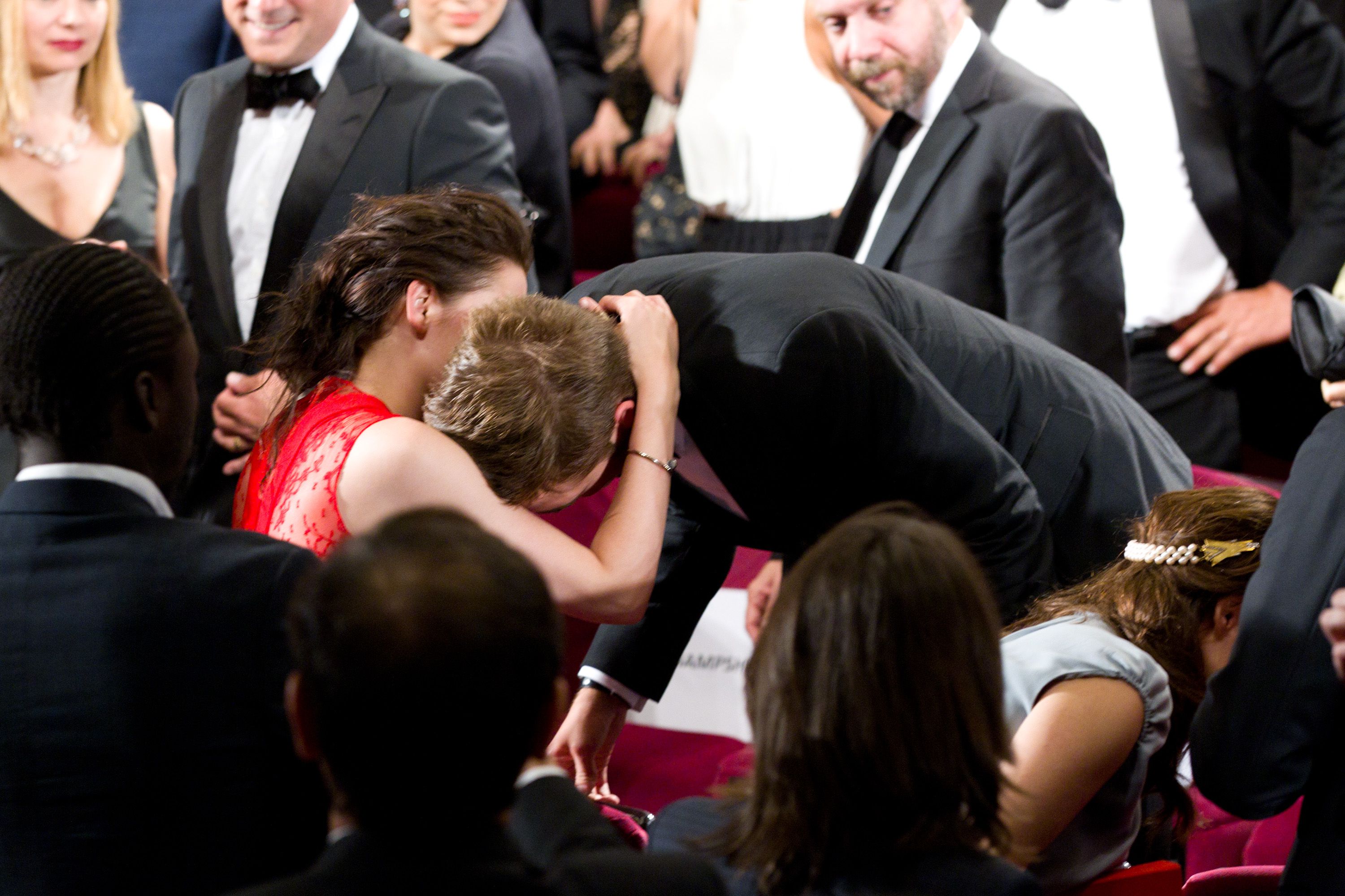 Мероприятие 2012. Кристен Стюарт и Роберт Паттинсон Канны 2012. Kristen Stewart и Robert Pattinson. На красной дорожке. Роберт Паттинсон Канны 2021. Роберт Паттинсон и Кристен Стюарт Канны.