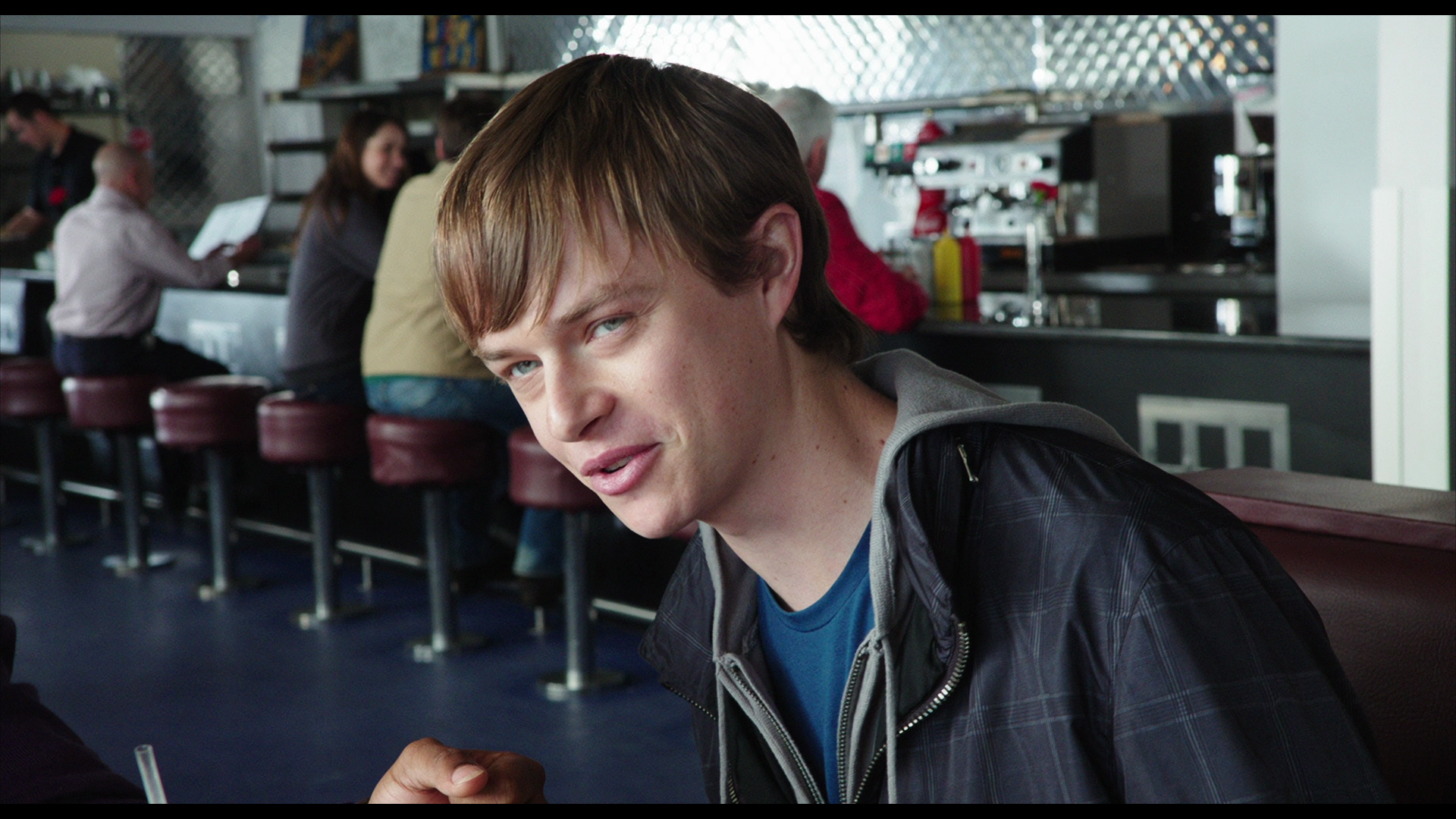 Chronicle.2012.Extended.Dukr.eng.BDRemux.1080p.mkv_20120603_063315.337.png