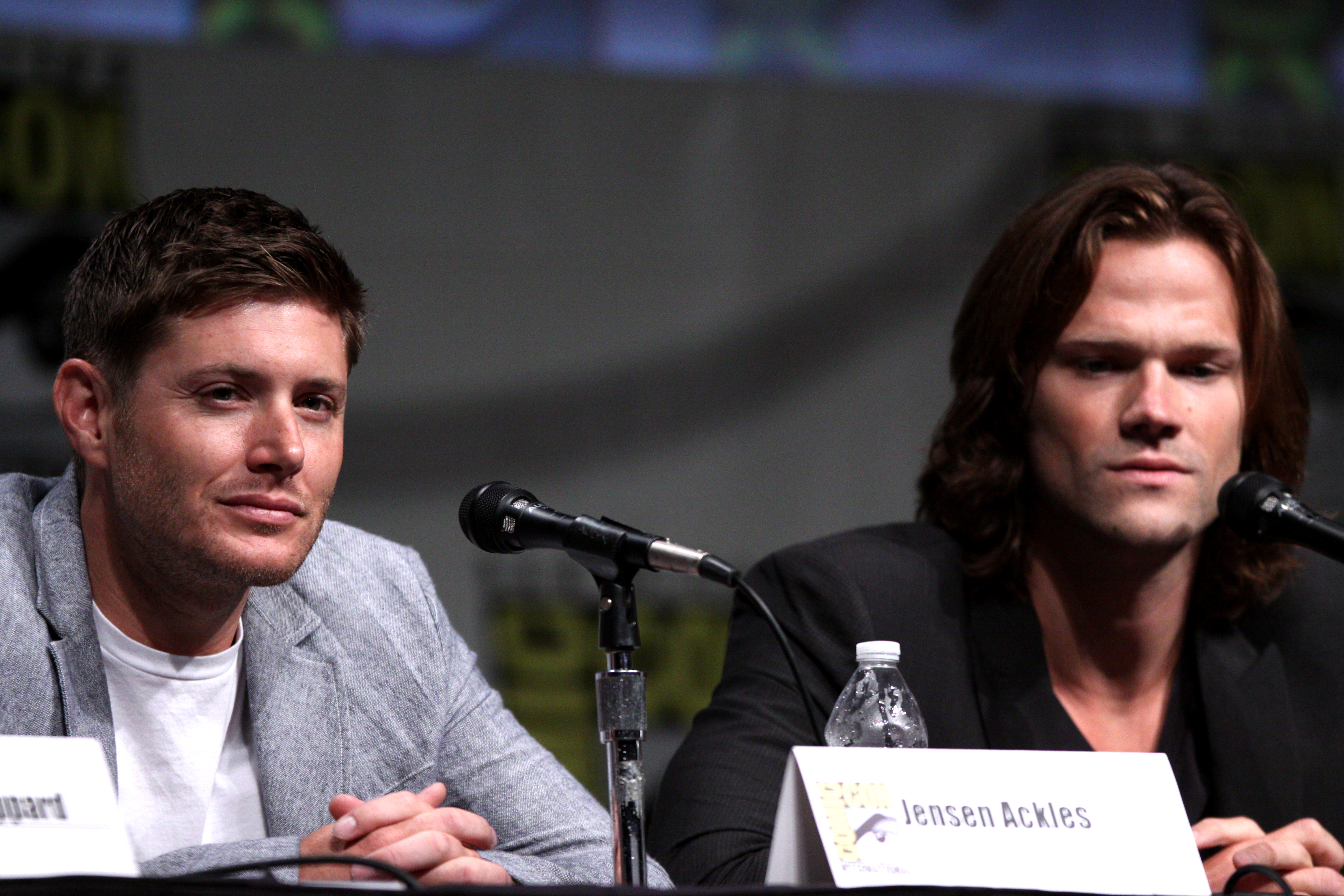 Jensen Ackles & Jared Padalecki-fd0001.jpg