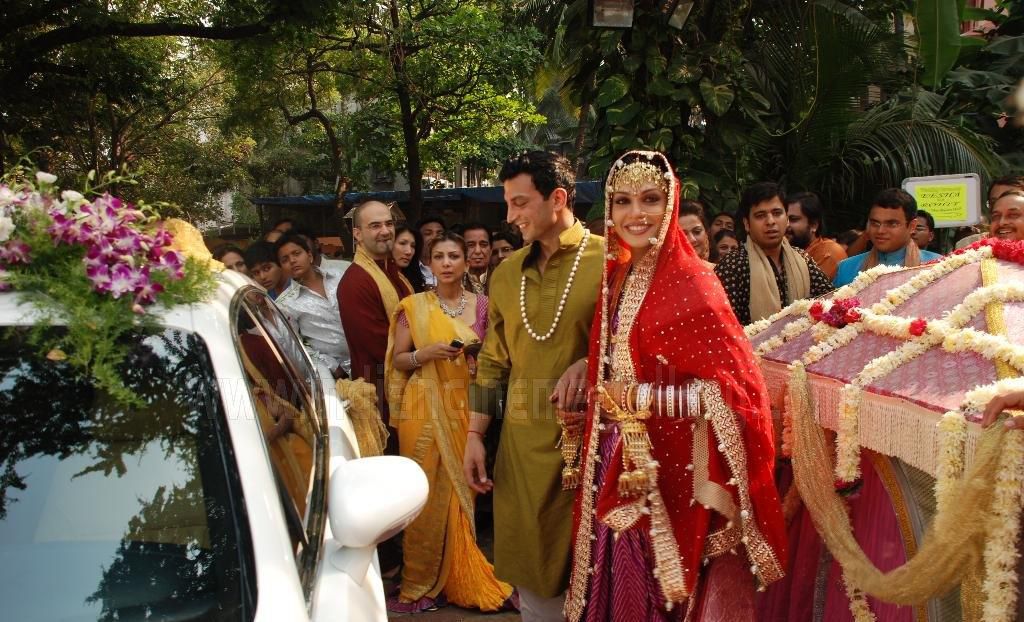 isha-Koppikar-wedding (1).jpg