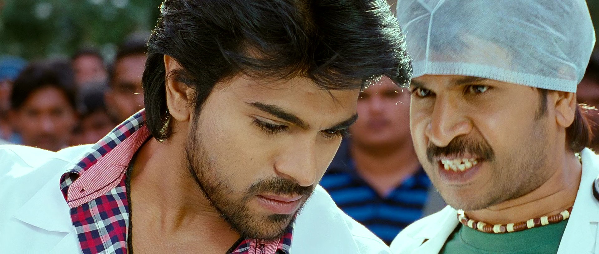 Racha.2012.1080p.BluRay.x264.DTS-HD-MA.Esubs-DDR.mkv (0_30_49) 002097.jpg