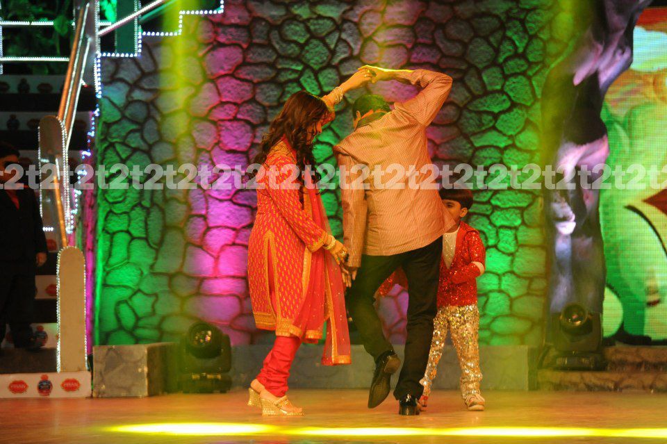 Арджун рампал и карина капур