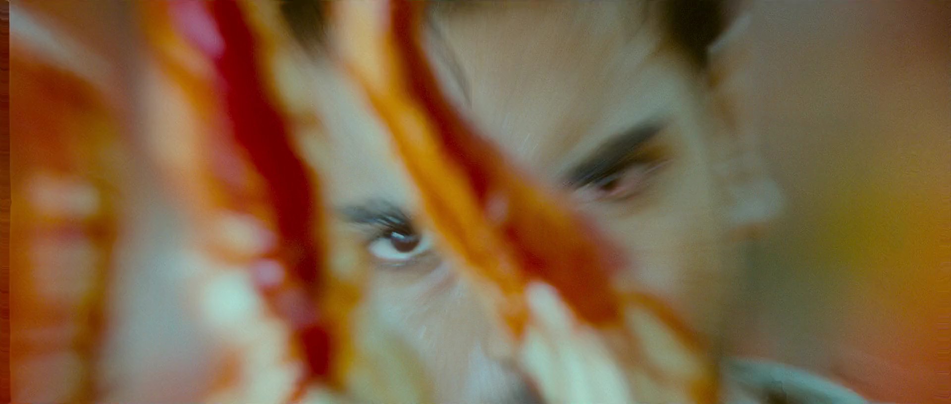 Naayak - Blu-Ray - 1080p - x264 - DTS - [DDR].mkv (1_17_45) 000045.jpg