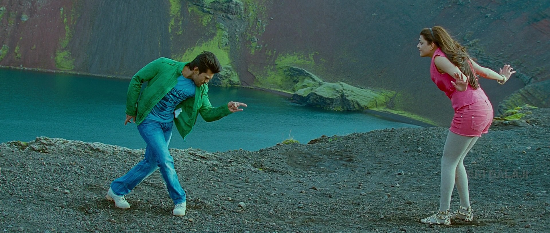 Naayak - Blu-Ray - 1080p - x264 - DTS - [DDR].mkv (1_13_52) 001393.jpg