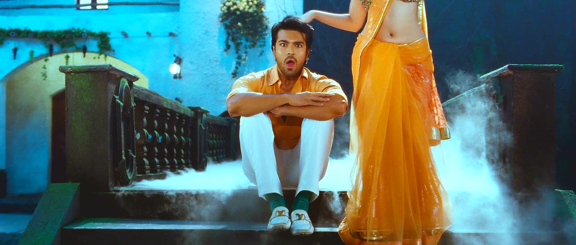Racha.2012.1080p.BluRay.x264.DTS-HD-MA.Esubs-DDR.mkv (1_35_10) 002101.jpg