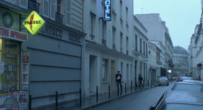 Vse.pesni.tolko.o.ljubvi.2007.x264.BluRay-Remux.(1080i)[(053089)15-43-55].PNG