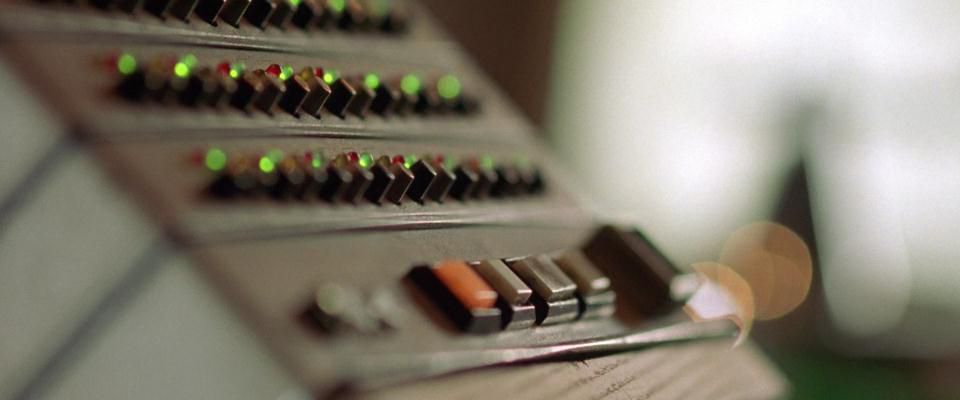 Rock Star 2001.BDRip-AVC.Fredd Kruger.mkv_snapshot_00.40.15_[2014.04.28_08.31.48].jpg