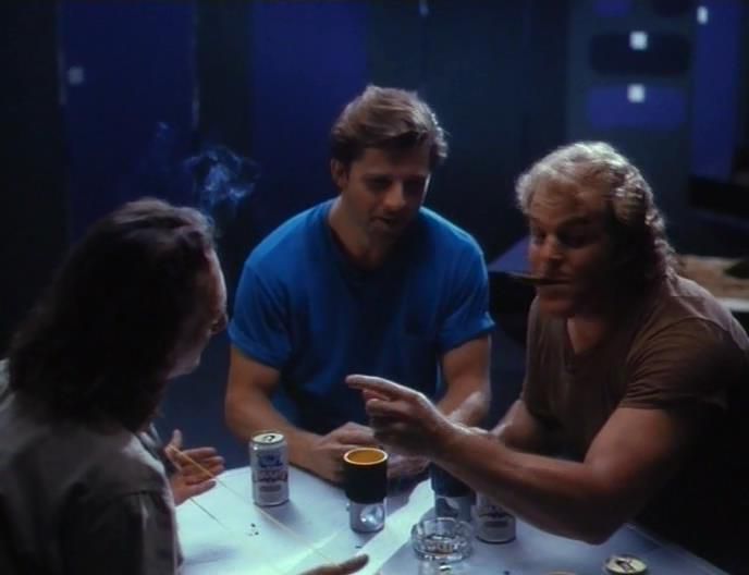 Alien Intruder_RG_All_Films.avi_snapshot_00.39.29_[2014.04.28_21.12.15].jpg