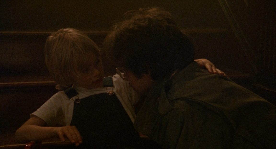Jacob's Ladder.1990.BDRip-AVC.eFK.mkv_snapshot_01.46.15_[2014.07.30_14.00.39].png