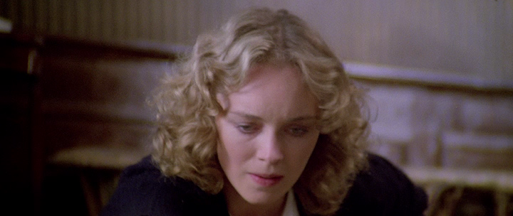 The.House.by.the.Cemetery.1981.bdrip_[1.46]_[teko][(045300)20-20-40].PNG