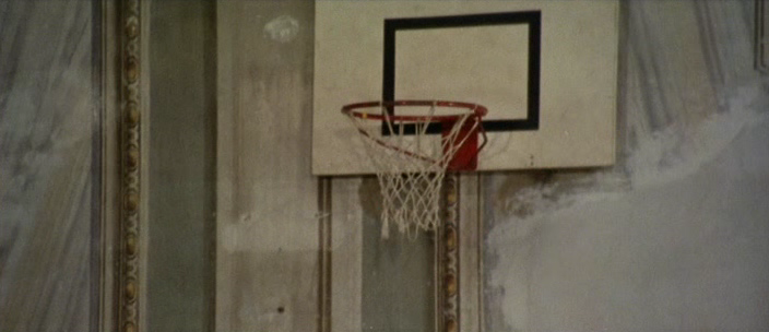 Who.Saw.Her.Die.1972.dvdrip_[1.46]_[teko][(036146)18-36-29].PNG