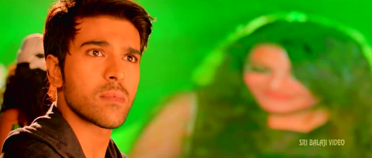 Govindudu Andarivadele_2014_DVDRip_х264-0-24-33-346.jpg