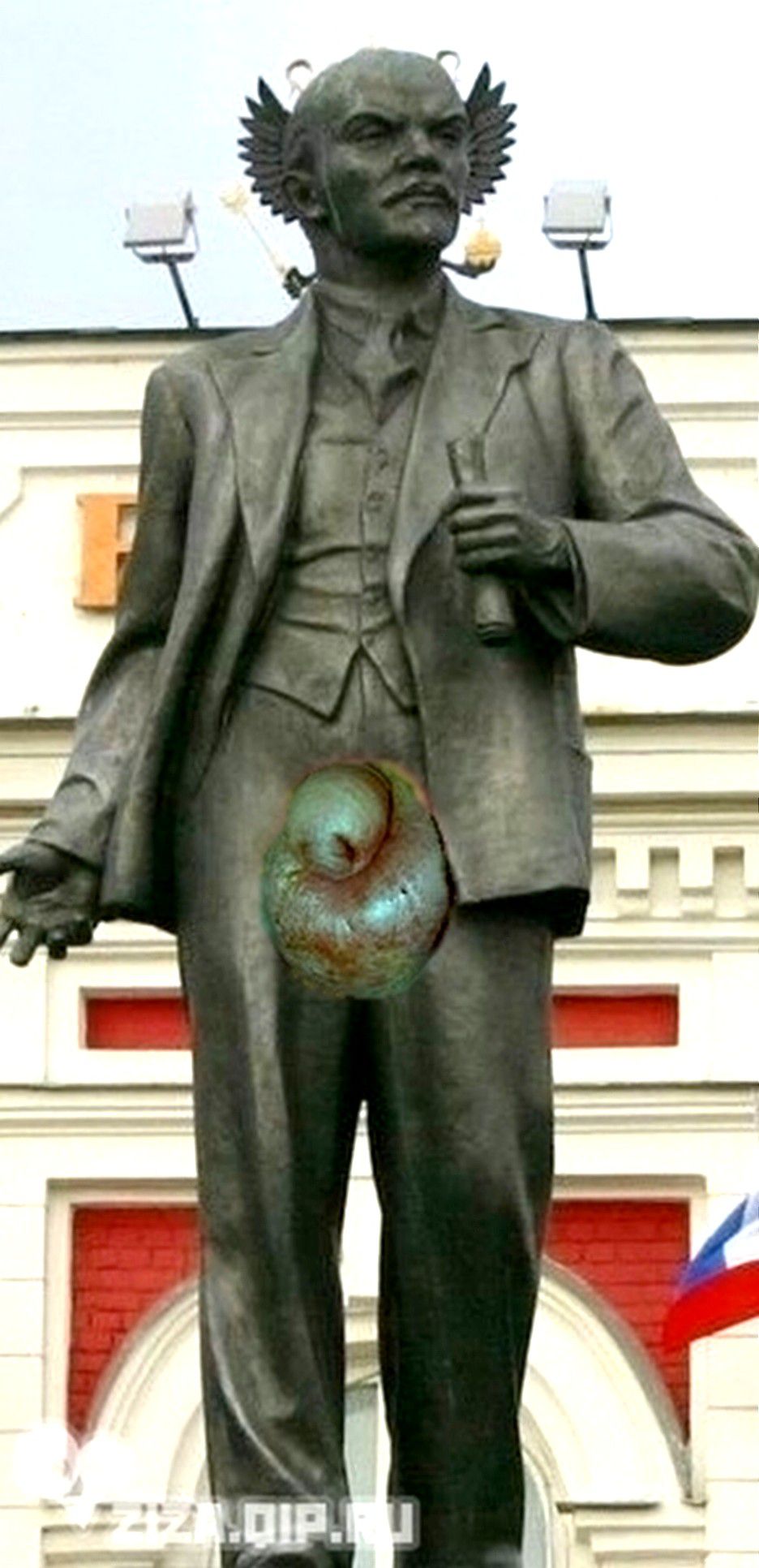 9U99.jpg
