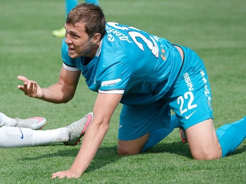 dzjuba-posadil-gubochana-zenit-obygral-dinamo_14373087031782504195.jpg