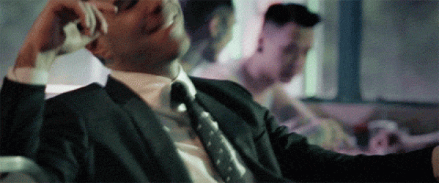 tumblr_nybvkoFETn1shtnwjo3_500.gif
