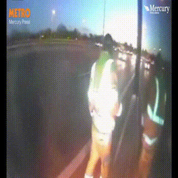 1453327220160297114.gif
