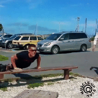 1460491657162032619.gif