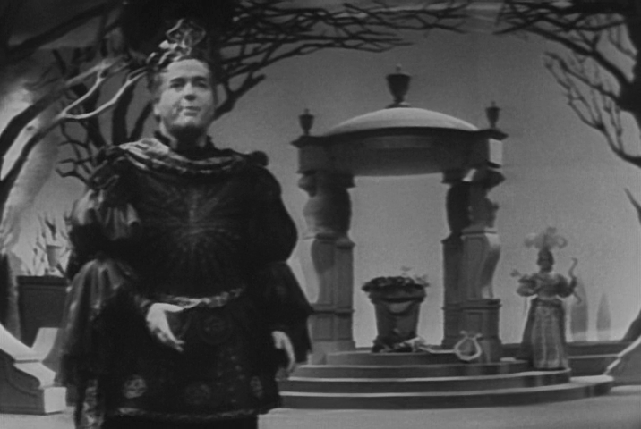 Gluck - Orphee et Eurydice (Montreal, 1961).mkv_snapshot_00.18.31_[2016.07.08_00.13.46].png