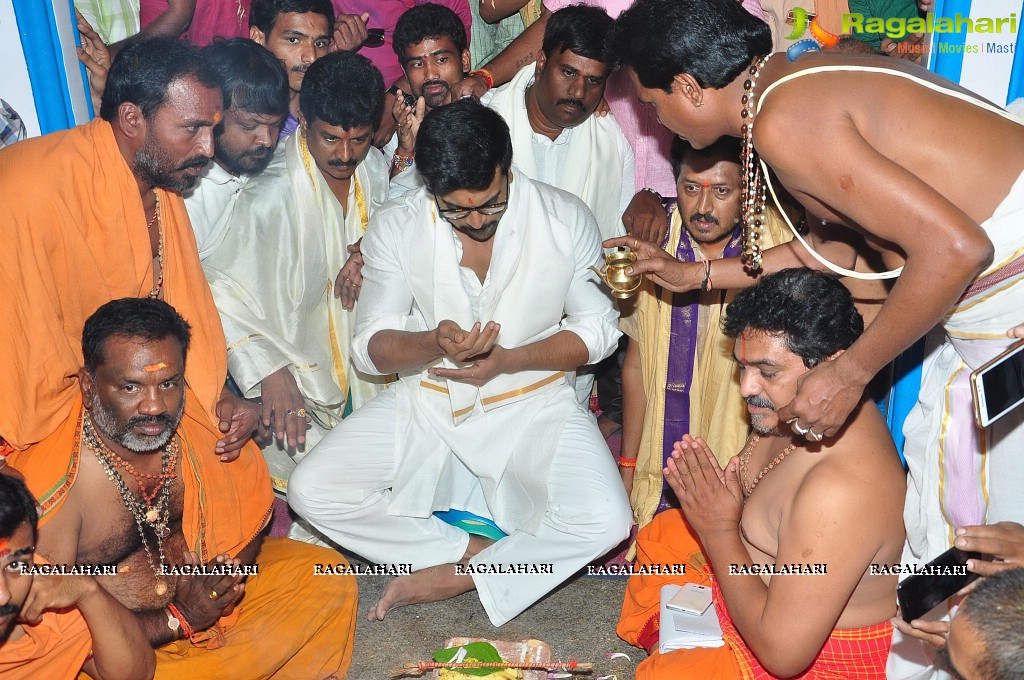 chiranjeevi-birthday-at-filmnagar25.jpg