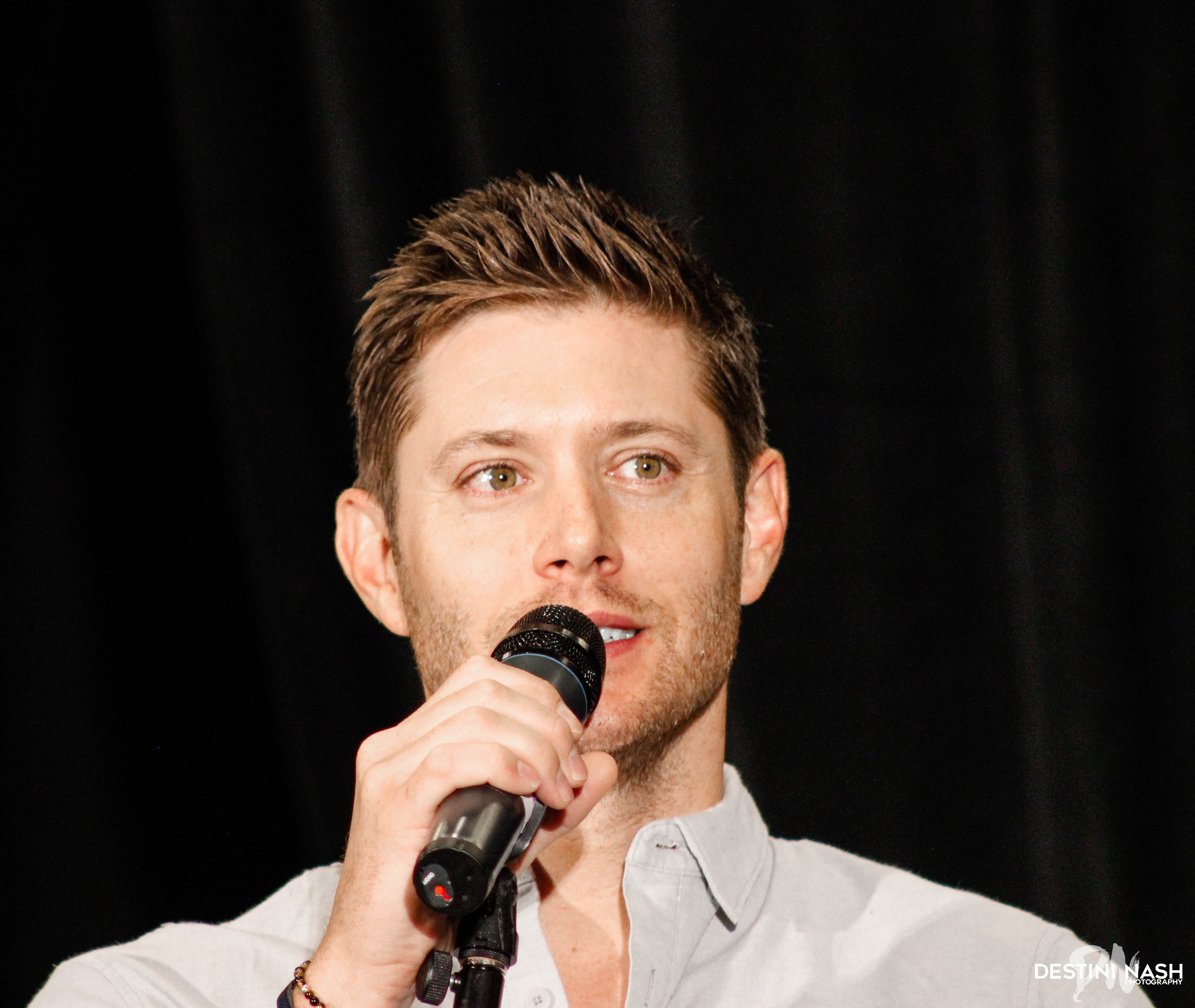 Jensen Ackles (#DallasCon)_00036.jpg