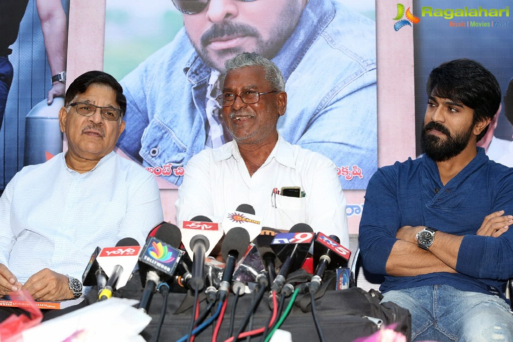 chiranjeevi-book-launch-by-ramacharan42.jpg