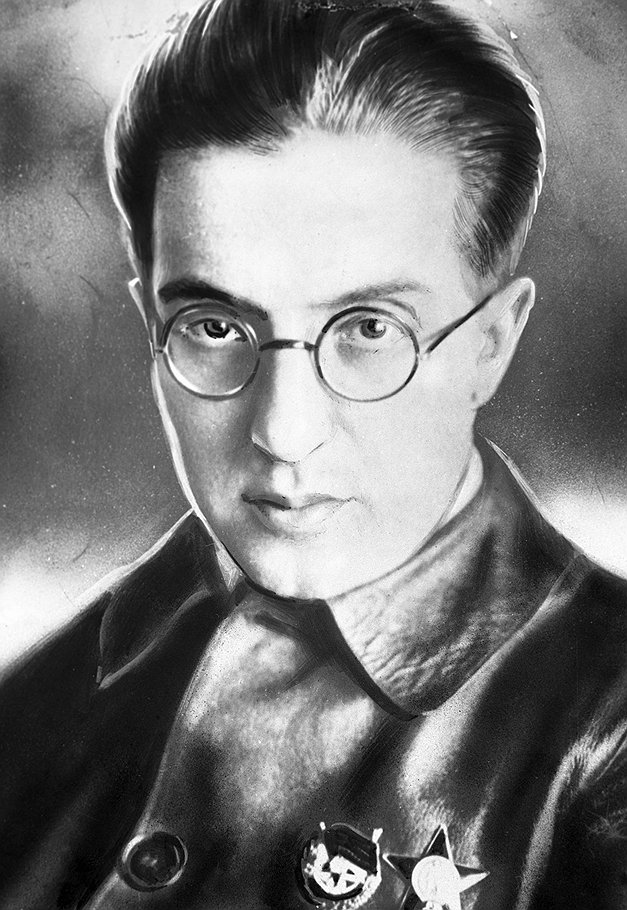 2.1_Voroshilov_i_Kolcov.jpg