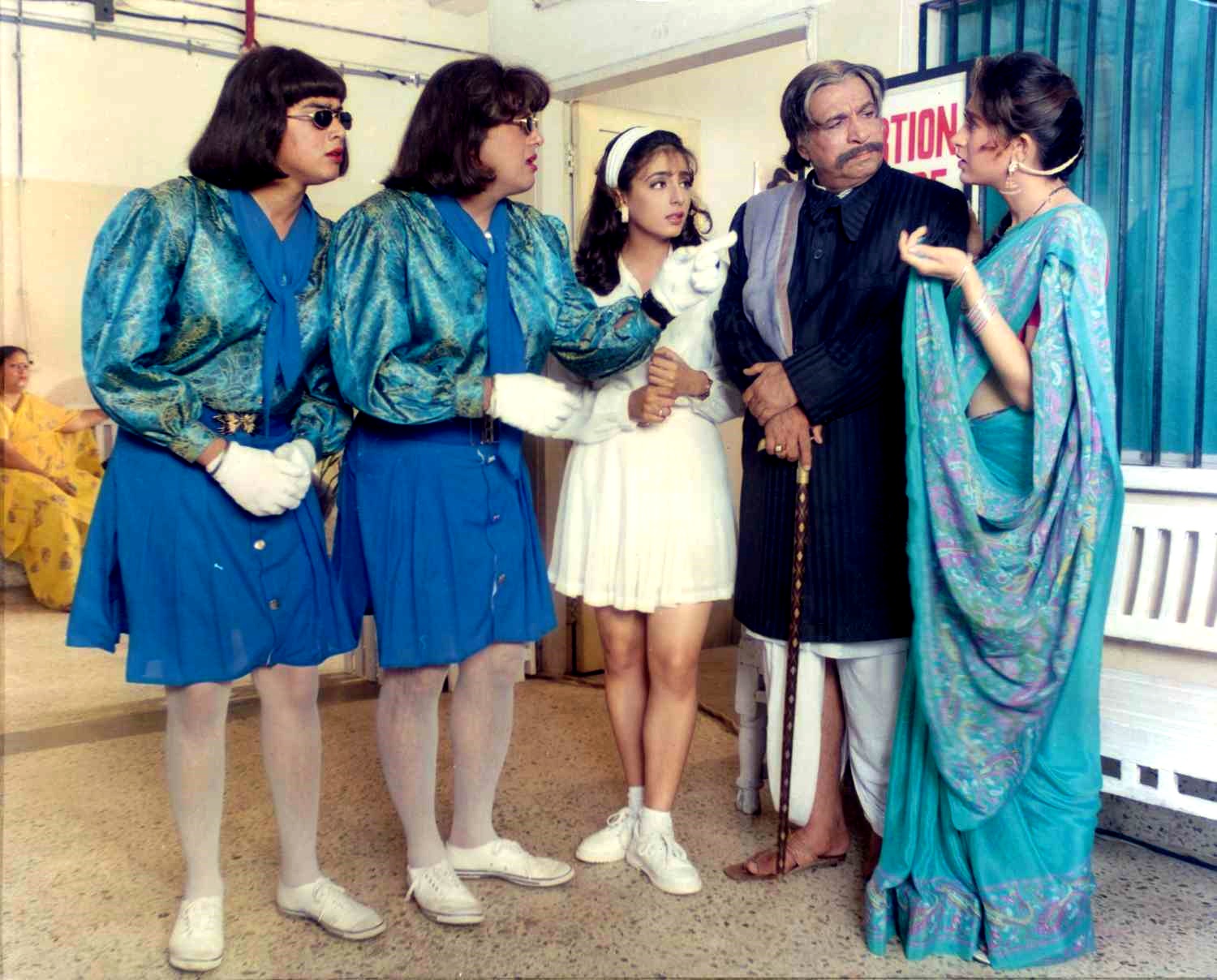 Govinda, Kanchan, Kader Khan, Karisma Kapoor, Harish.jpg