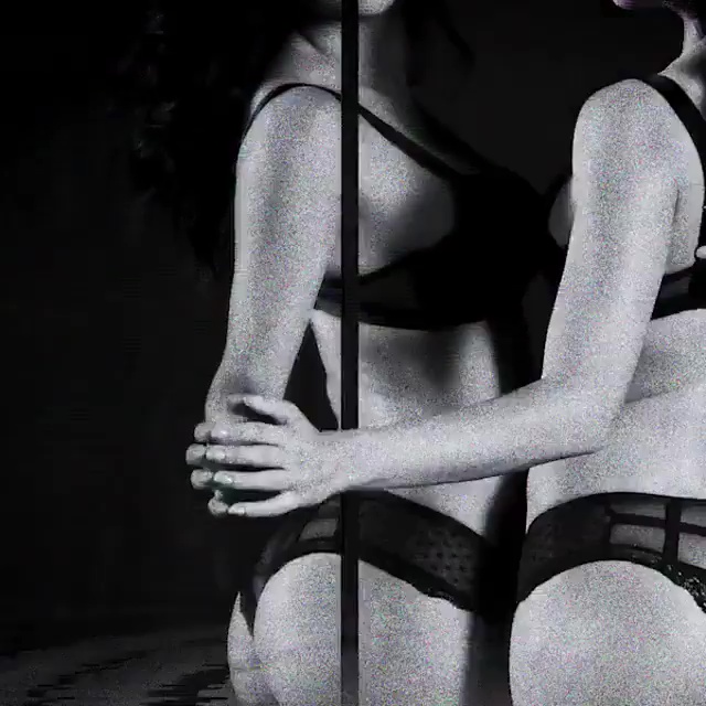 Adriana-Lima-Sexy-8-thefappeningblog.com_.jpg