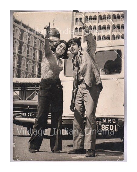 Original-Rare-Bollywood-Rakesh-Neetu-photo-Shatranj-ke.jpg