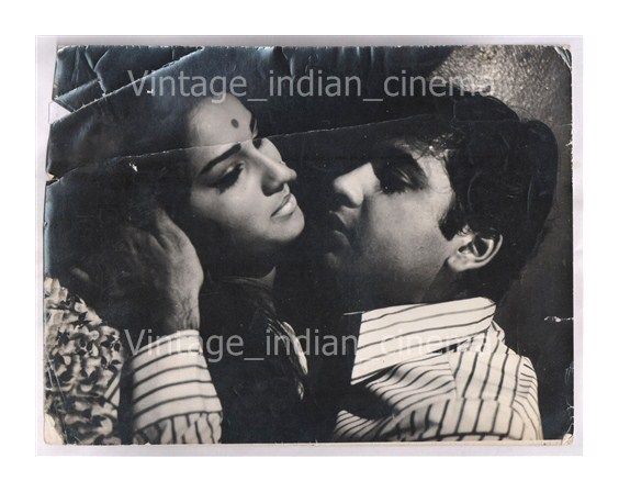 Original-Bollywood-Rare-photo-Reena-roy-Vijay-Arora-In.jpg