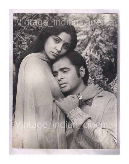 Original-Bollywood-photo-Farooq-Deepti-Naval-In-Ek-Bar.jpg