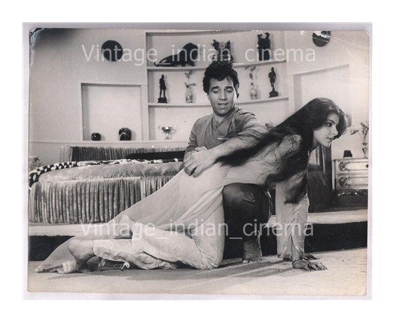 Original-Bollywood-Rare-photo-Dharmendra-Anita-In-Naukar-Biwi.jpg