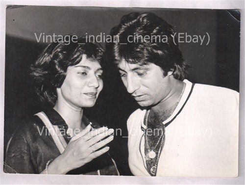 Original-Bollywood-photo-Shakti-kapoor-Barkha-At-a-party.jpg