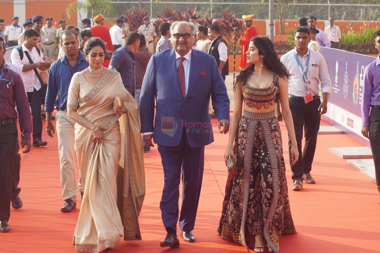 hpse_fullsize__2781778285_Sridevi, Boney Kapoor, Janhvi Kapoor at IFFI 2017 Opening Ceremony on 20th Nov 2017 (43)_5a152896b394a.JPG