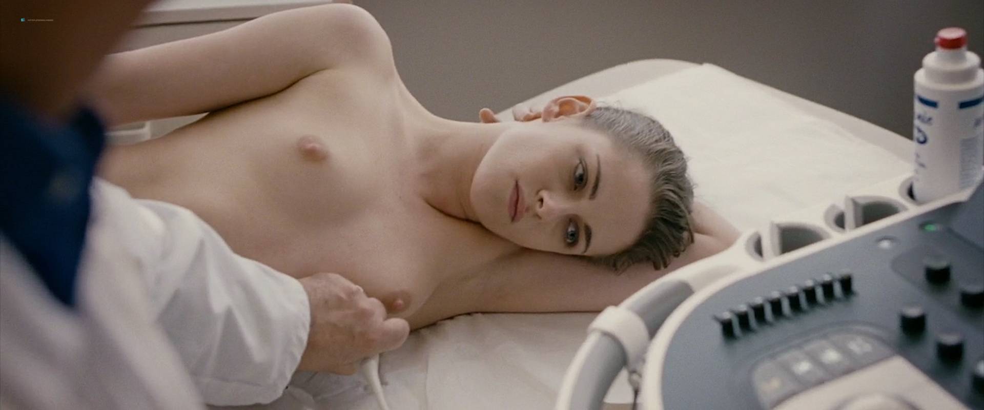 Kristen-Stewart-nude-topless-and-hot-while-masturbating-Personal-Shopper-20...