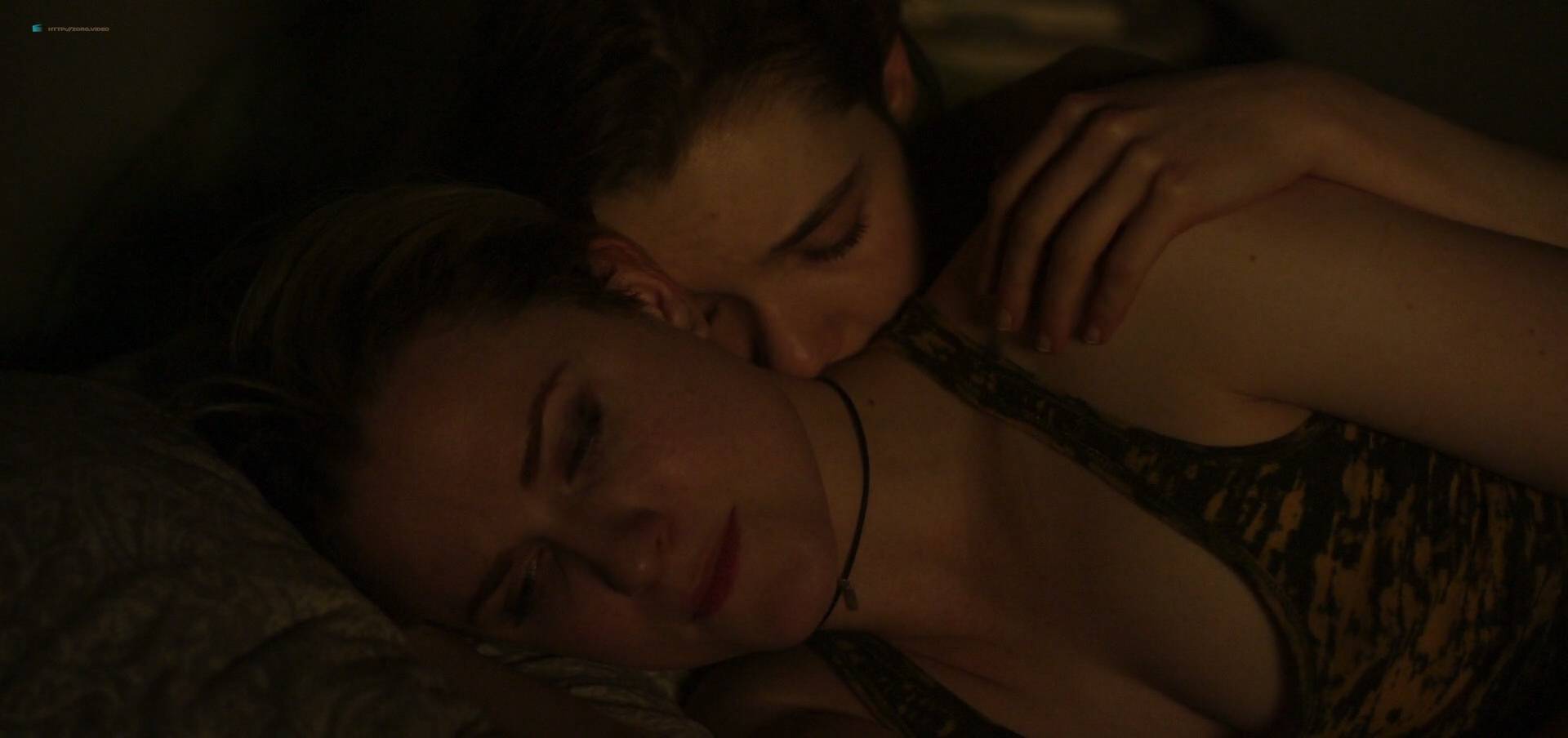 Evan-Rachel-Wood-nude-and-rough-sex-and-Julia-Sarah-Stone-hot-in-scenes-All...