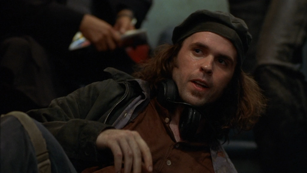 Подъем с глубины_1998_WEB_DLRIP-AVC_O.M_[-=DoMiNo=-].mkv_20180423_065811.255.png