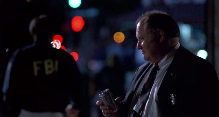 Live.Wire.1992.web-dlrip_[1.46][(031438)14-55-00].PNG