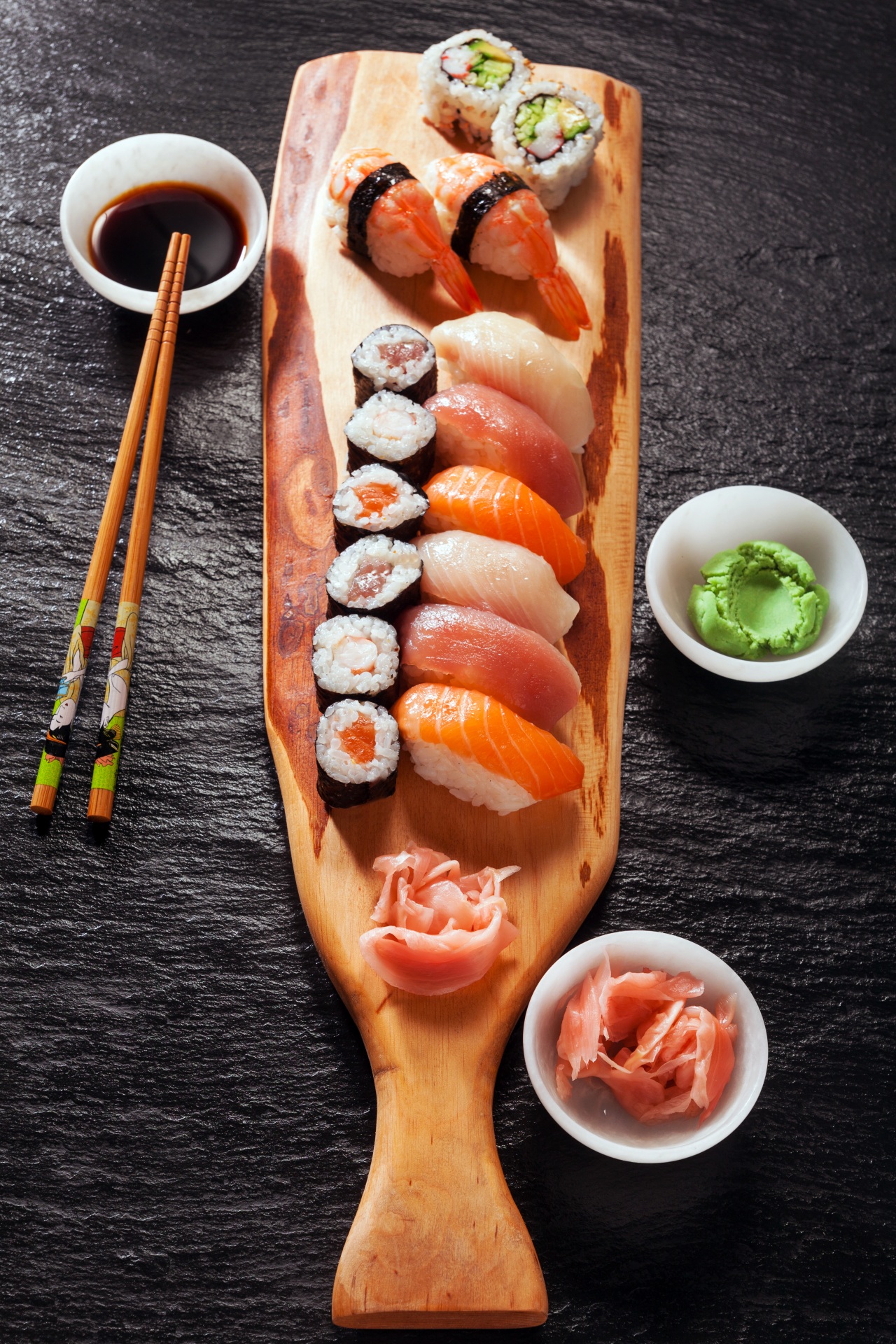 Seafoods_Sushi_Fish_Food_Gray_background_542455_1280x1920.jpg
