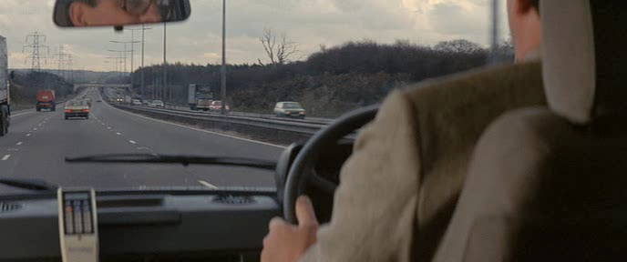 The.Fourth.Protocol.1987.dvdrip_[745]_[teko][(029460)19-41-02].PNG