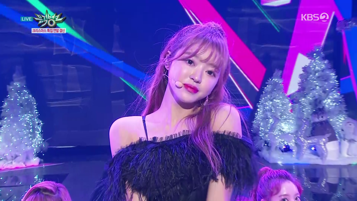 20181221.1936.4 Oh My Girl - Remember Me (Music Bank 2018.12.21 HDTV) (JPOP.ru).ts.png