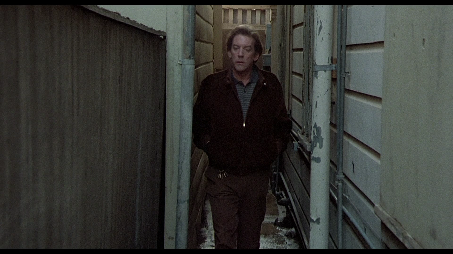 Crackers.1984.1080p.WEBRip.DD2.0.x264-monkee (1)[17-33-27].PNG