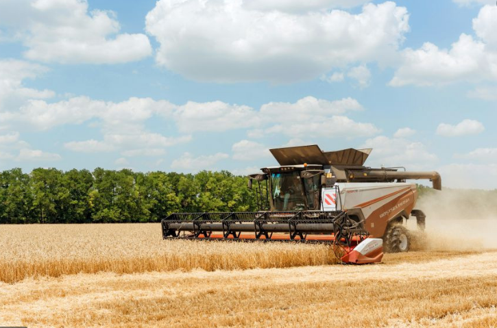 Комбайн Torum 785 в деле